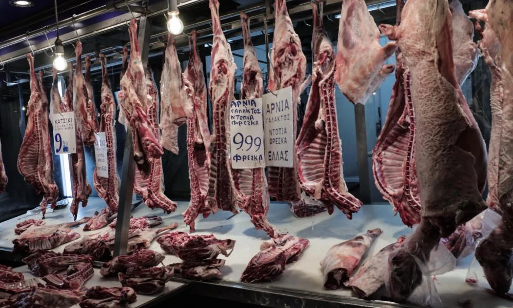 Σε ρυθμούς Πάσχα κινείται η αγορά: Στις ίδιες τιμές με πέρυσι το αρνί - Αισιοδοξία των εμπόρων για αυξημένους τζίρους